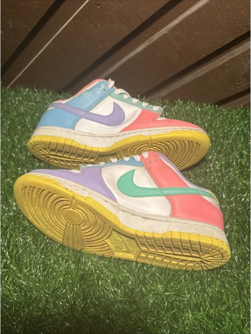 Size 6 - Nike Dunk SE Low Candy W